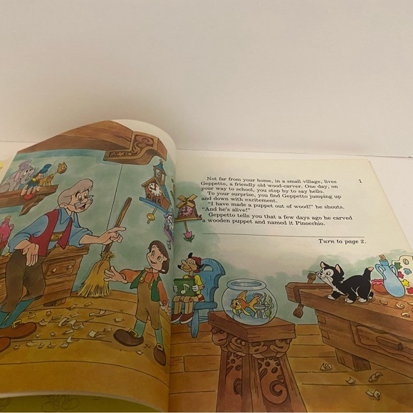 4/$20 Pinocchio’s Adventures Walt Disney Choose Your Own Adventure 1985 🛑 - Picture 7 of 9